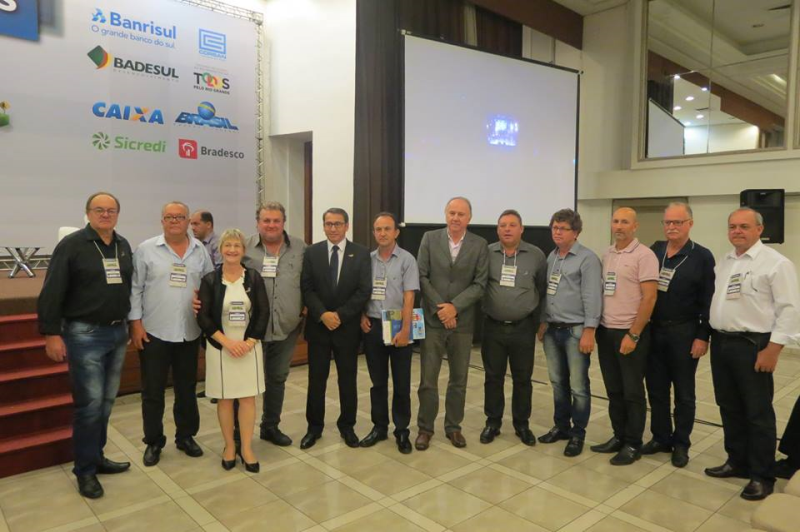 GESTORES PARTICIPAM DE SEMINÁRIO PROMOVIDO PELA FAMURS